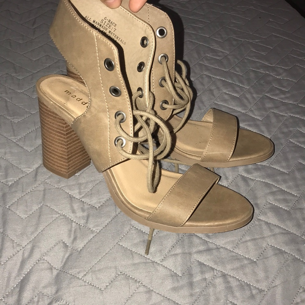 👡 Lace up Heels 👡